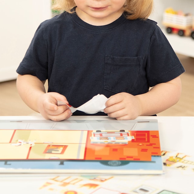 Tuotekuva 4 - Reusable Sticker Pad My Town Melissa & Doug