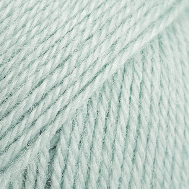 Alpaca Uni Colour Lanka 50 g Light sea green 9037 Drops