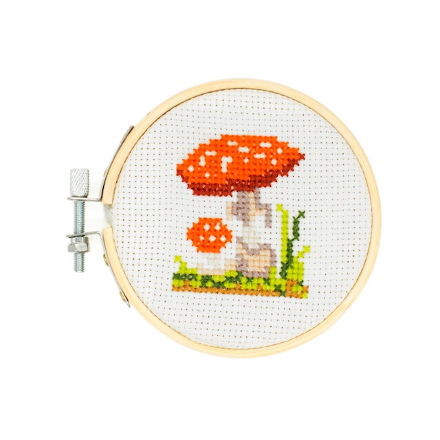 Broderikit Mini Korsstygn Svamp Kikkerland