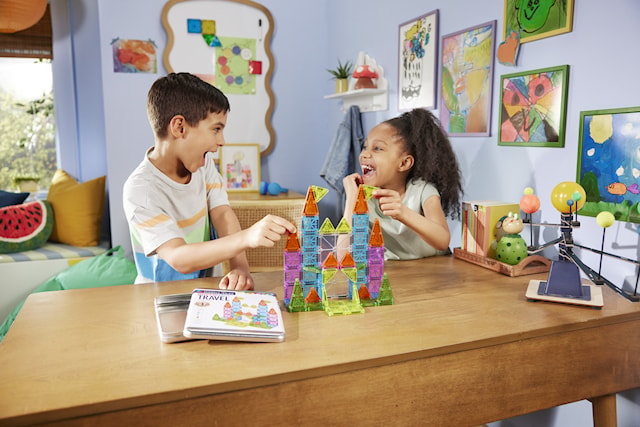 Produktbild 3 för Magna-Tiles Deluxe Reseset 55 Bitar