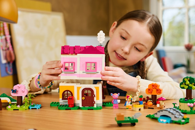 Produktbilde 3 for Kreative hus: morsomme årstider LEGO® Animal Crossing (77057)