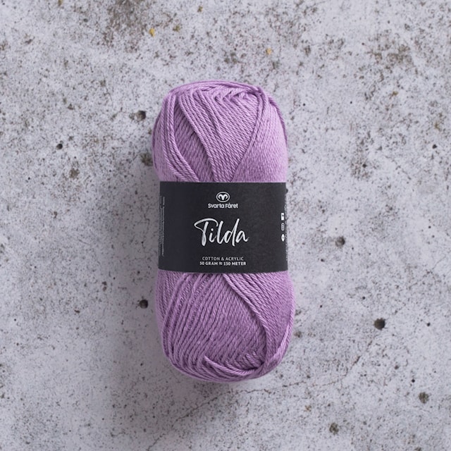Tilda Lanka Puuvillasekoite 50 g lila 62 Svarta Fåret