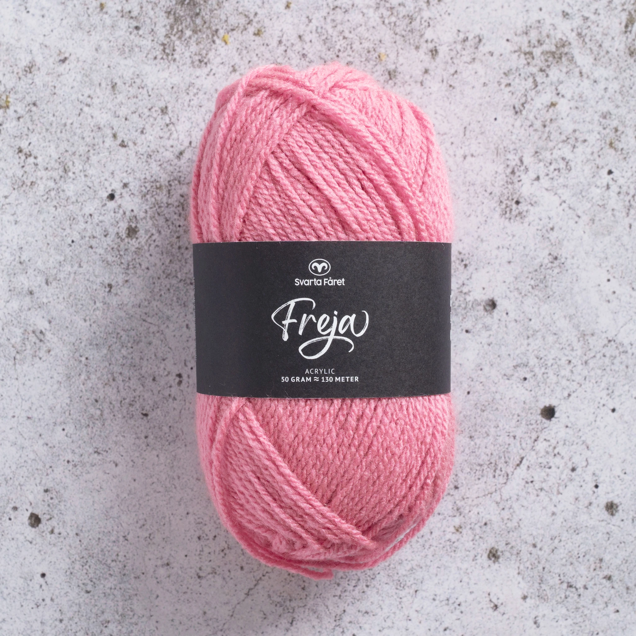 Produktbild för Freja Garn Akryl 50 g cerise 43 Svarta Fåret