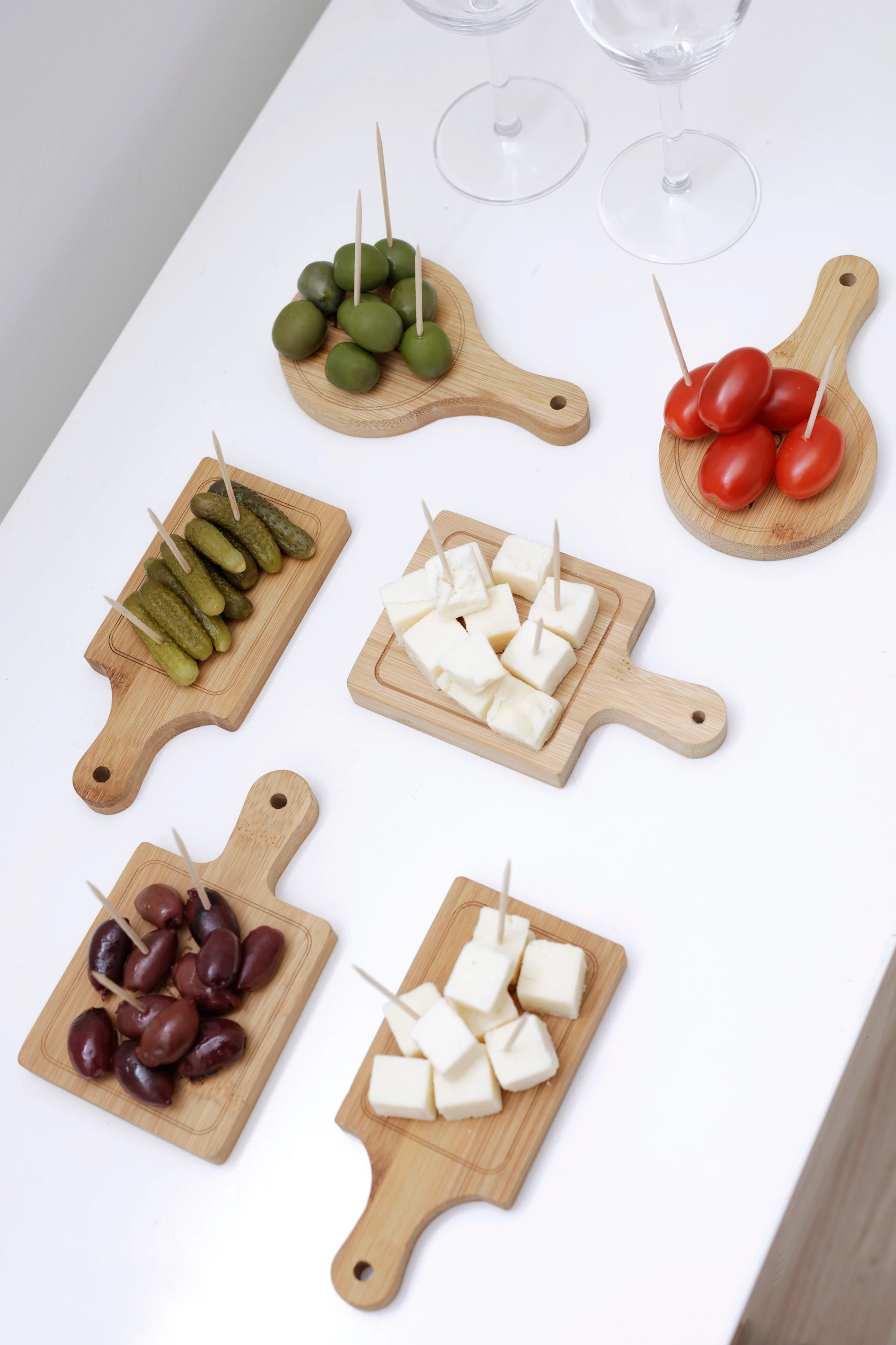 Produktbild för Serveringsbrickor i trä 6-pack