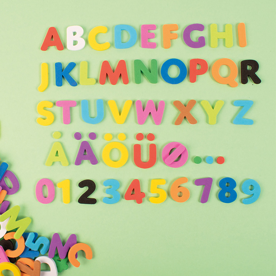 Pehmeät kirjaimet ja numerot 1 000 kpl Itsekiinnittyvä Playbox