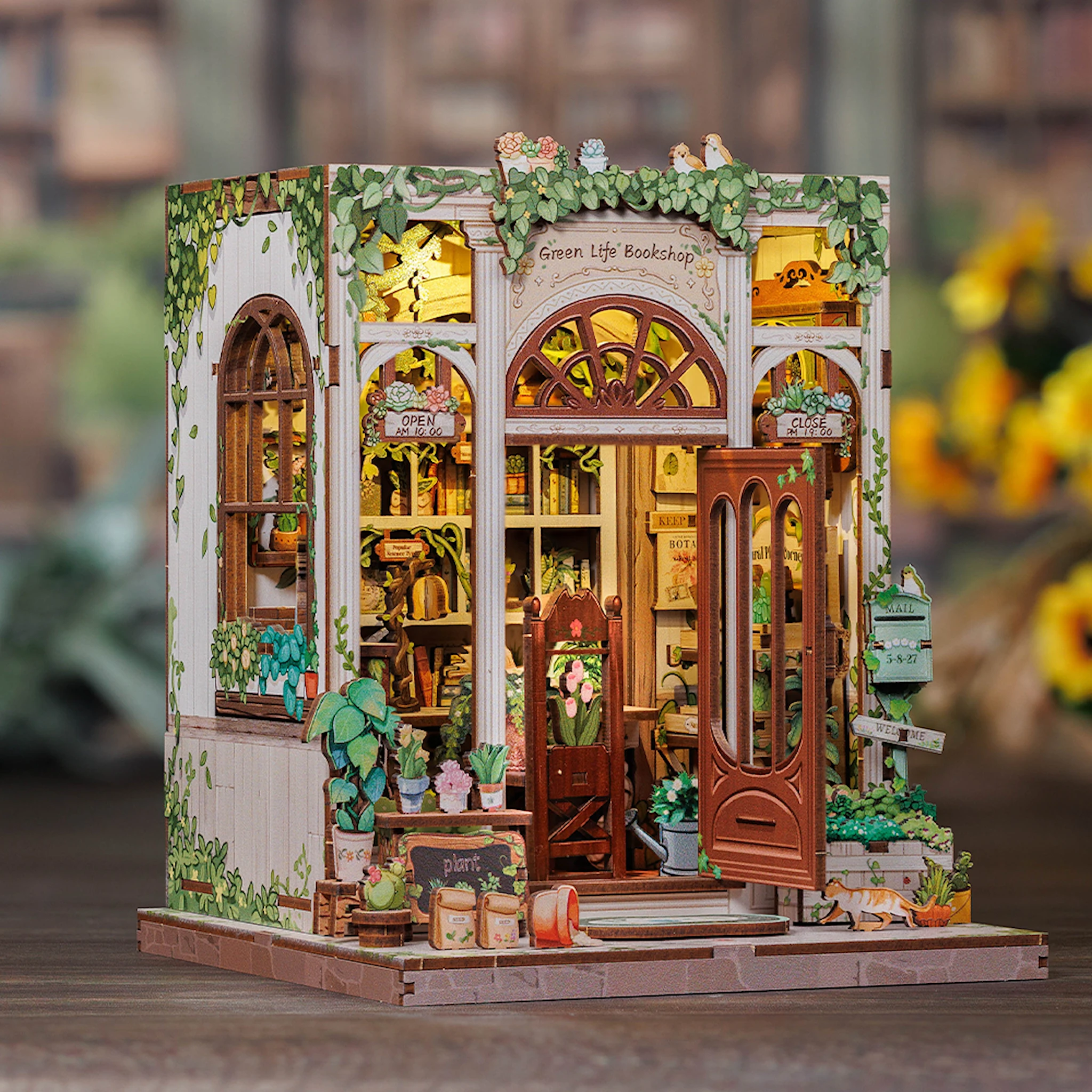 Produktbild för Book Nook: Green Life Bookshop, CuteBee