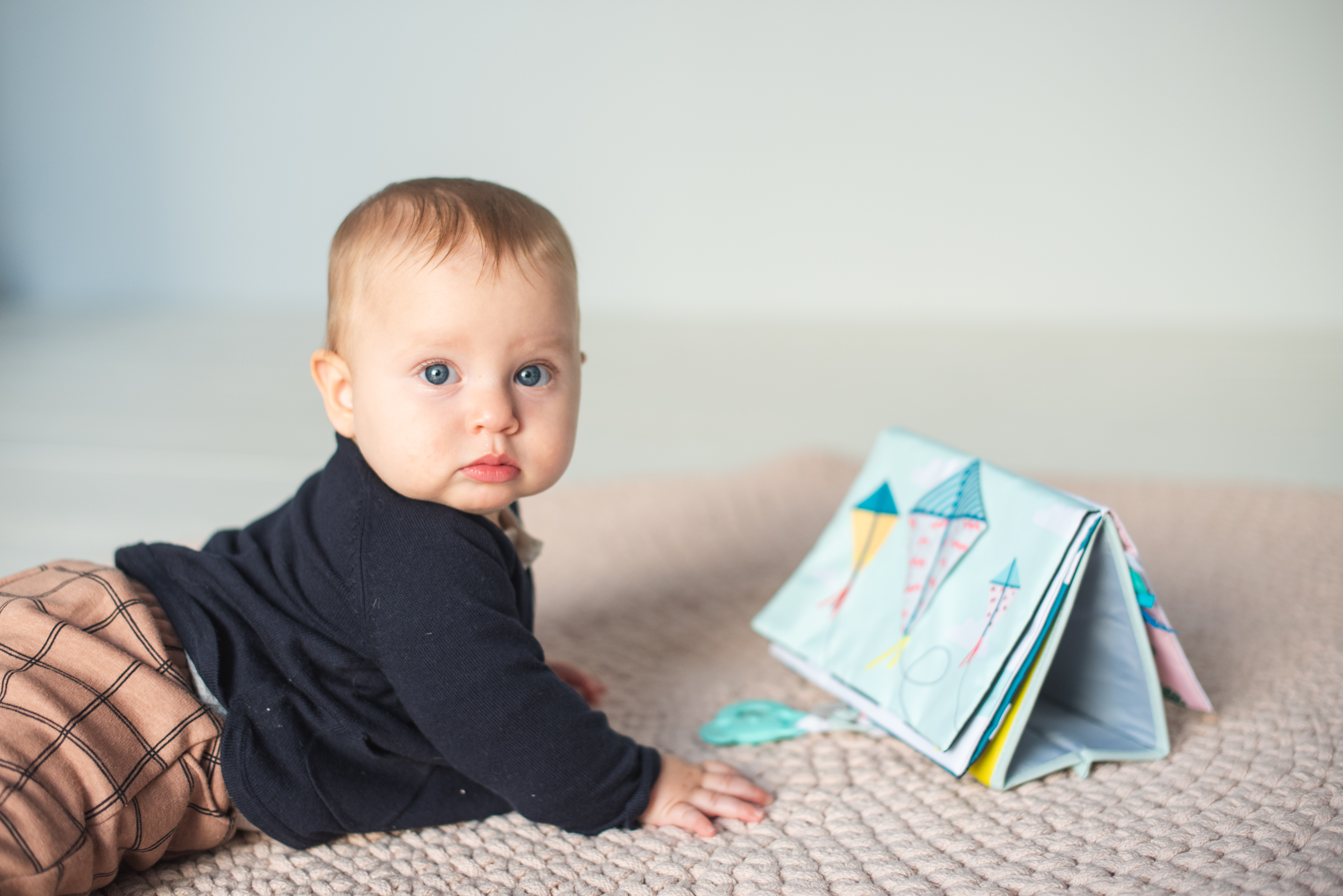Tummy-Time Book Taf Toys