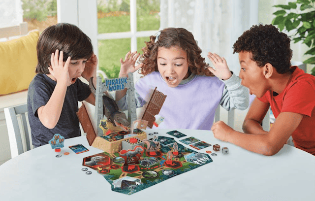 Tuotekuva 3 - Jurassic World T-Rex Escape, Epoch Games