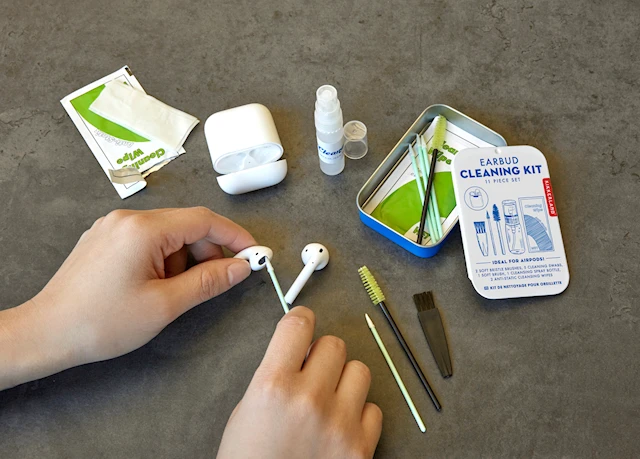 Earbud Cleaning Kit Kikkerland