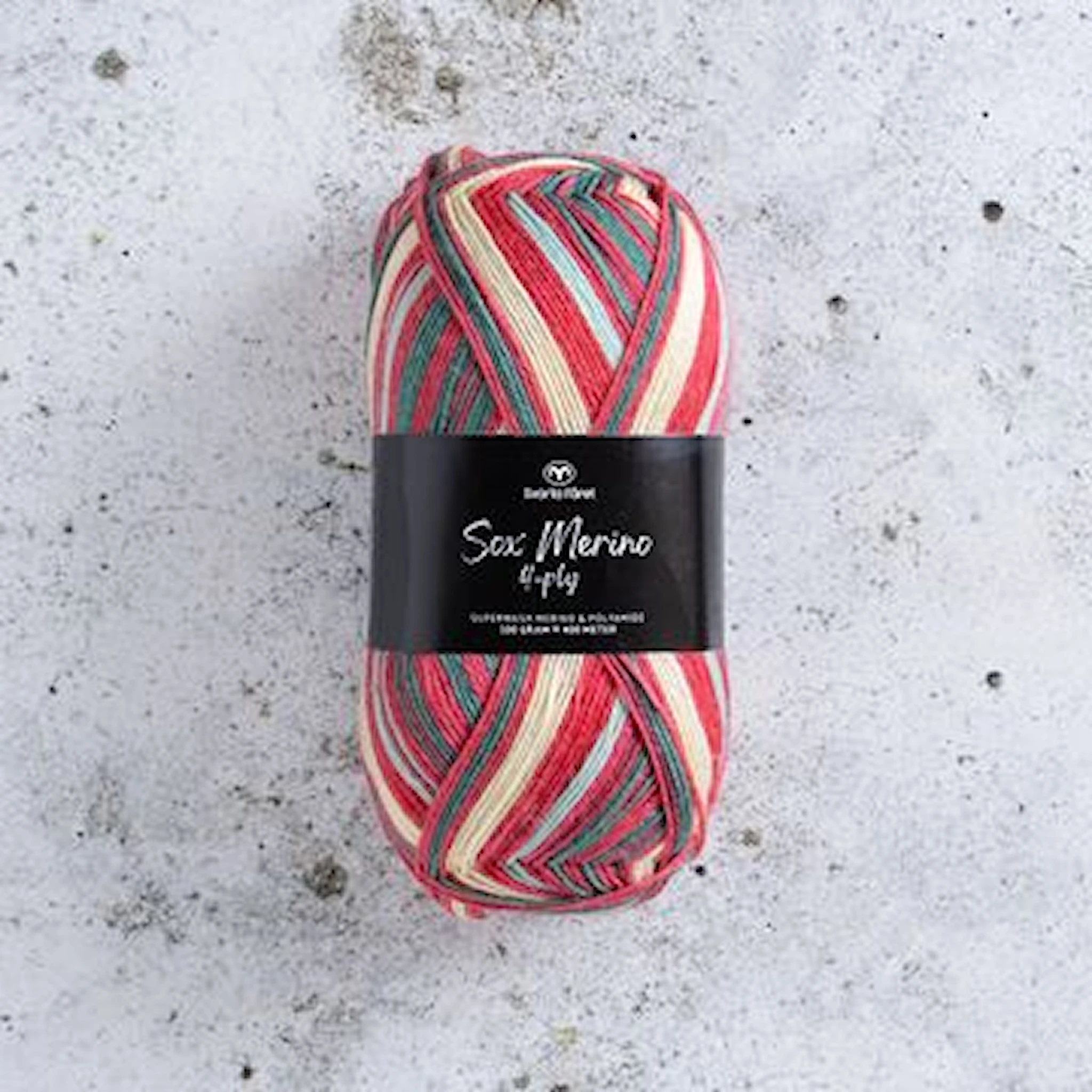 Produktbild för Sox Merino 4-ply ullmix 100g  Svarta fåret
