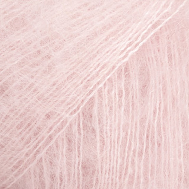 Kid- Silk Lanka Silk Mohair 25 g Powder Pink 63 Drops