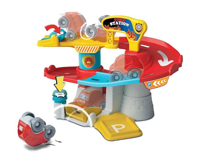 Tumbling Bilar Garage (100% Recycled) Clementoni