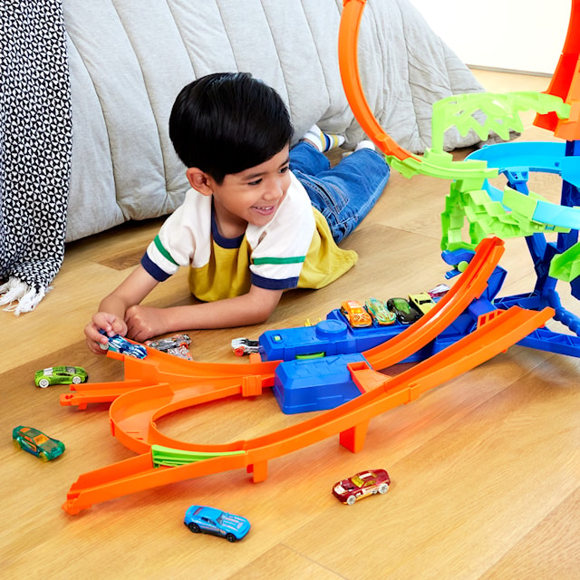 Tuotekuva 5 - Hot Wheels -temppuradat Big Air Crash -autorata