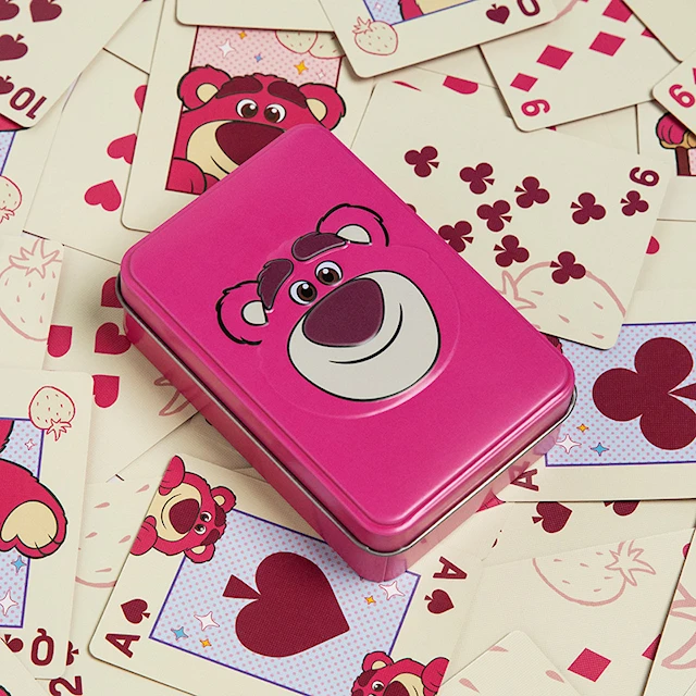 Lotso Pelikortit Metallirasiassa Paladone