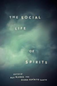 Kirjan kansi "The Social Life of Spirits"