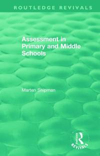 Kirjan kansi "Assessment in Primary and Middle Schools"