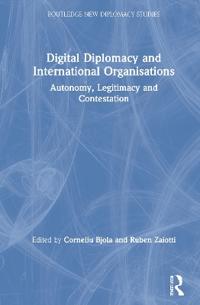 Bokomslag för "Digital Diplomacy and International Organisations"