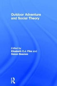 Kirjan kansi "Outdoor Adventure and Social Theory"