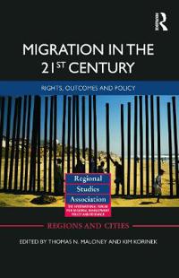 Kirjan kansi "Migration in the 21st Century"
