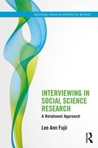 Bokomslag för "Interviewing in Social Science Research"