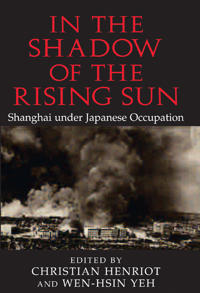 Bokomslag för "In the Shadow of the Rising Sun"