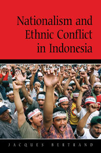 Kirjan kansi "Nationalism and Ethnic Conflict in Indonesia"