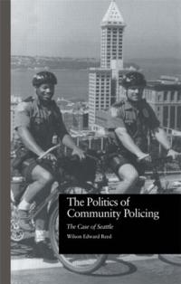 Kirjan kansi "The Politics of Community Policing"