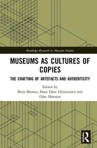 Kirjan kansi "Museums as Cultures of Copies"