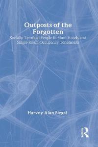 Kirjan kansi "Outposts of the Forgotten"
