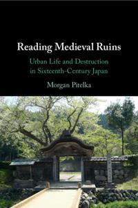Kirjan kansi "Reading Medieval Ruins"