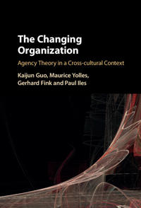 Kirjan kansi "The Changing Organization"