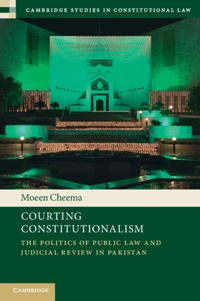 Bokomslag för "Courting Constitutionalism"