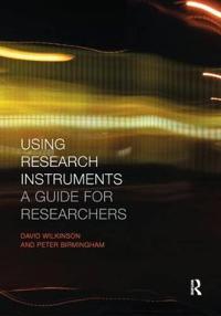 Kirjan kansi "Using Research Instruments"