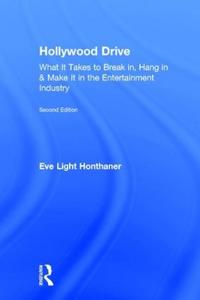 Kirjan kansi "Hollywood Drive"