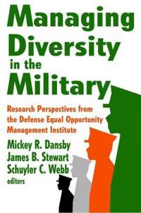 Bokomslag för "Managing Diversity in the Military"