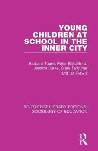 Kirjan kansi "Young Children at School in the Inner City"