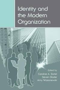 Bokomslag för "Identity and the Modern Organization"