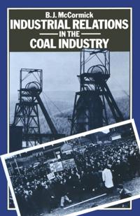 Palgrave Economics & Finance Collection