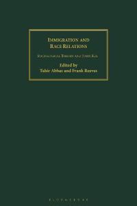 Kirjan kansi "Immigration and Race Relations"