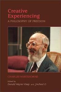 Kirjan kansi "Creative Experiencing"