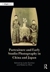 Kirjan kansi "Portraiture and Early Studio Photography in China and Japan"