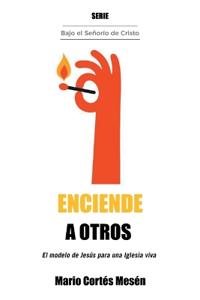 Kirjan kansi "Enciende a Otros"