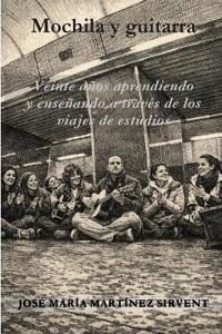 Mochila y guitarra