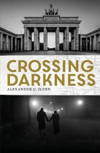 Bokomslag for "Crossing Darkness"