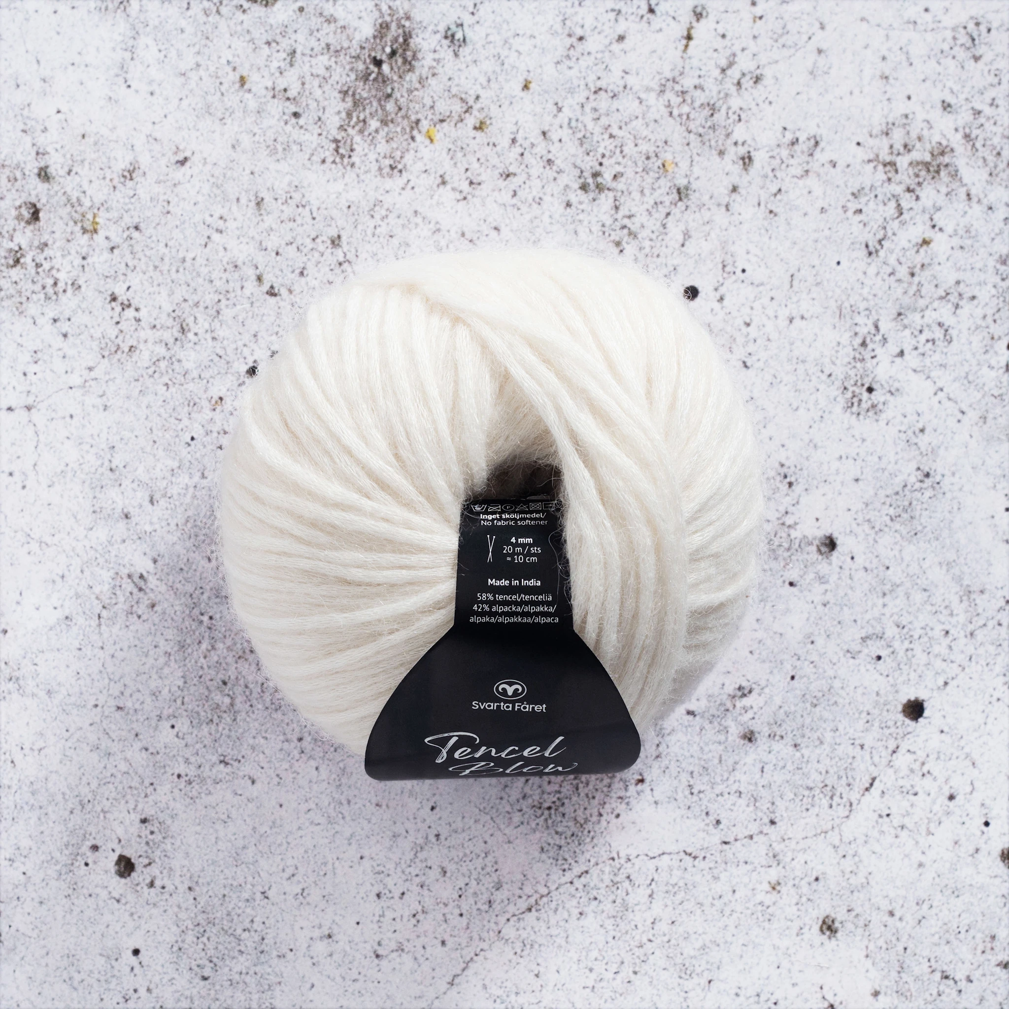 Produktbild för Tencel Blow Alpacka mix garn 50g Snow White 005 Svarta Fåret