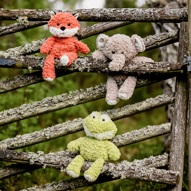 Tuotekuva 3 - Retro Pals pehmolelu, elefantti 30 cm, Teddykompaniet