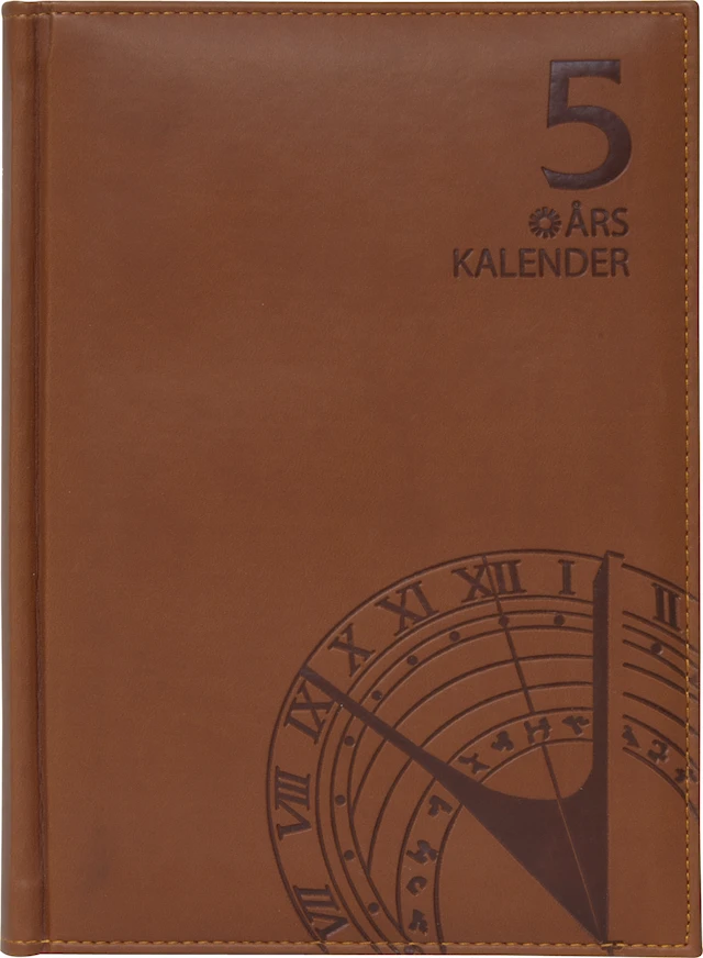 Kalender Fem års-dagbok A5 brun Almanacksförlaget