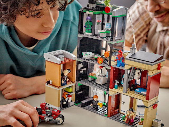 Produktbild 3 för Spider-Man mot Oscorp LEGO® Super Heroes (76324)