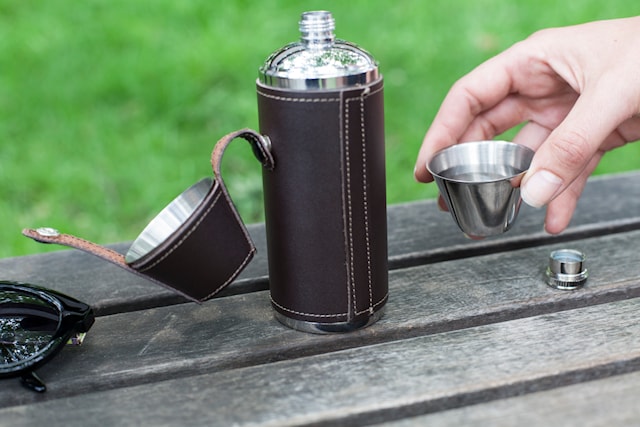 Produktbild 3 för Campingplunta set i läder Kikkerland