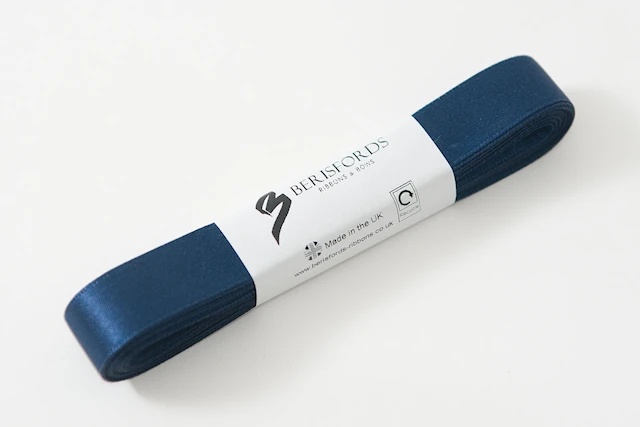 Laivastonsininen Satiininauha 15mm x 5 metriä